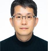 Su Seong Lee